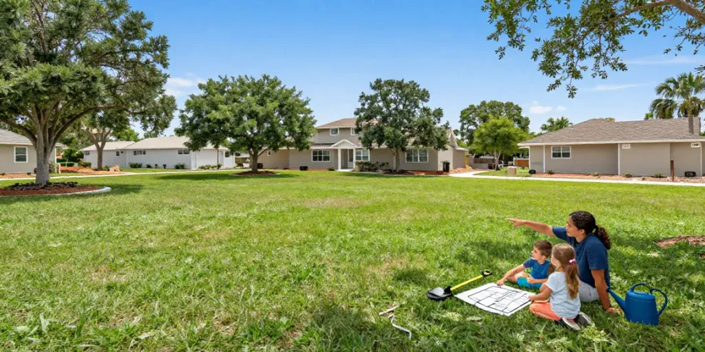 Explore affordable Putnam County Lands with potential for investment and home-building.